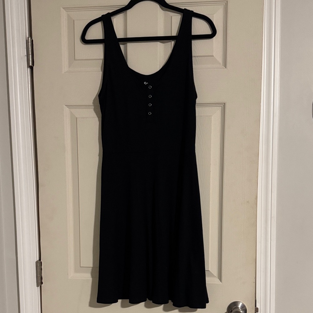 SO Black Button-Detail Midi Dress